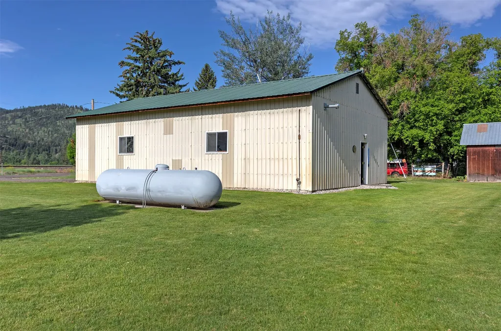 23588 Mullan Road Huson MT 59846