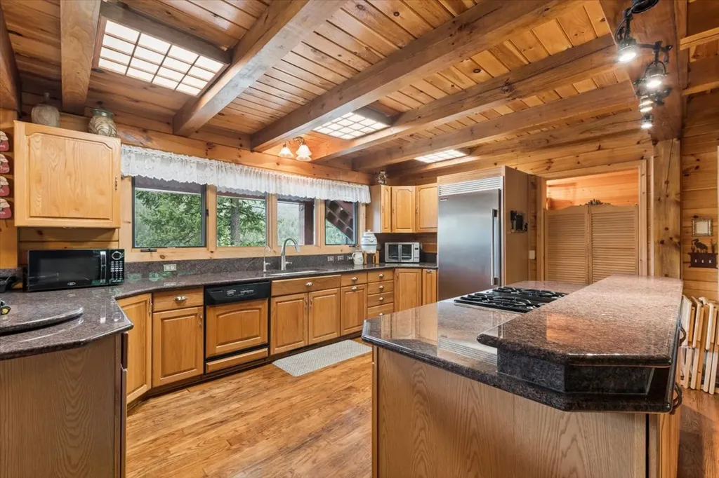 14529 Sunburst Drive Bigfork MT 59911