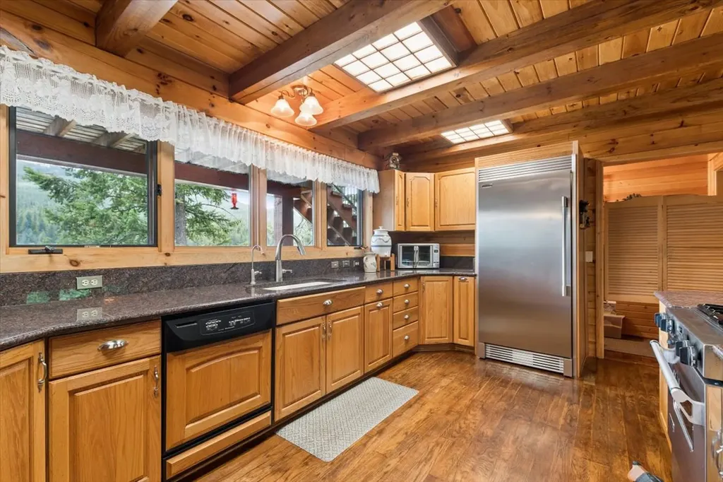 14529 Sunburst Drive Bigfork MT 59911