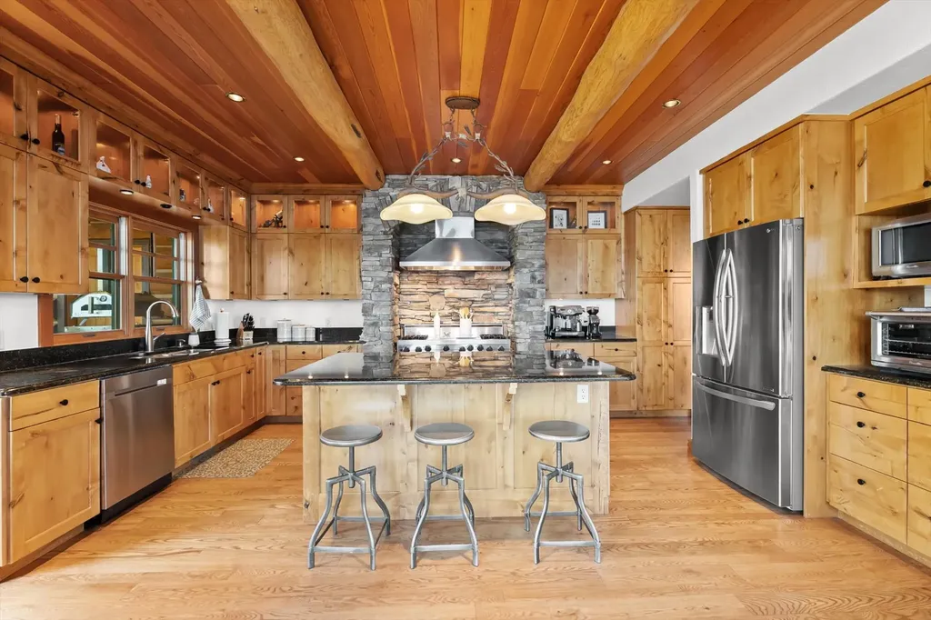 16428 Sunset Heights Drive Bigfork MT 59911