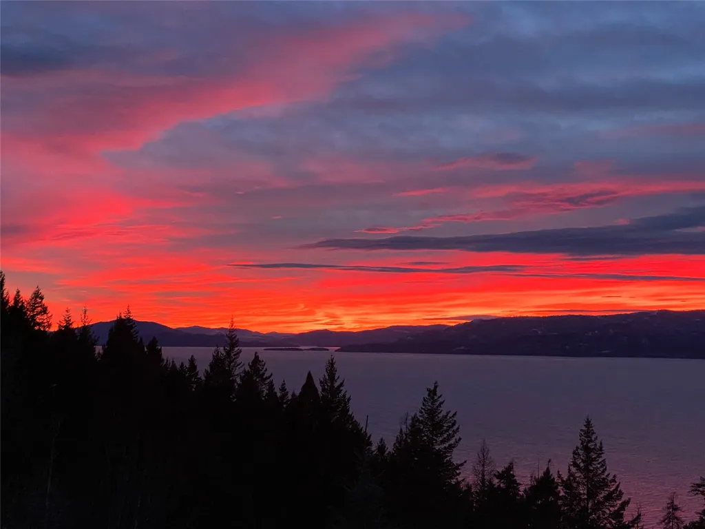 16428 Sunset Heights Drive Bigfork MT 59911