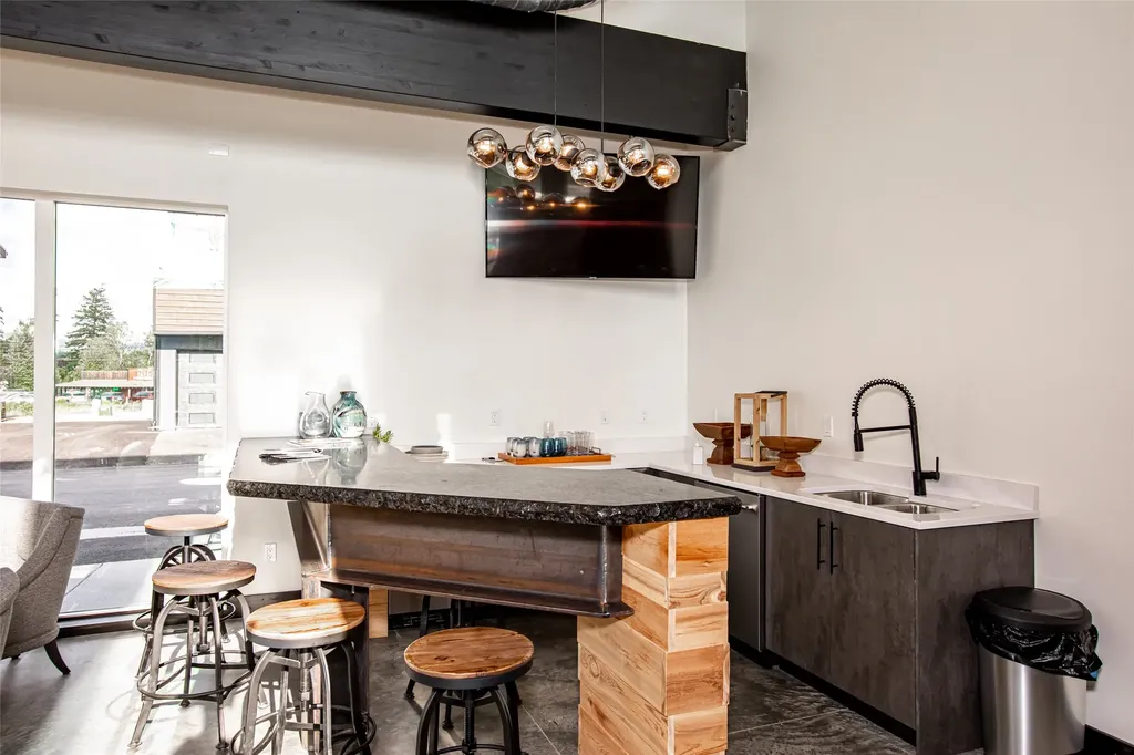 86 Serpentine Circle Whitefish MT 59937