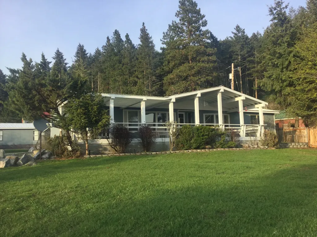 15335 Mt Highway 35 Bigfork MT 59911