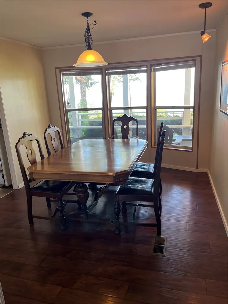 15335 Mt Highway 35 Bigfork MT 59911