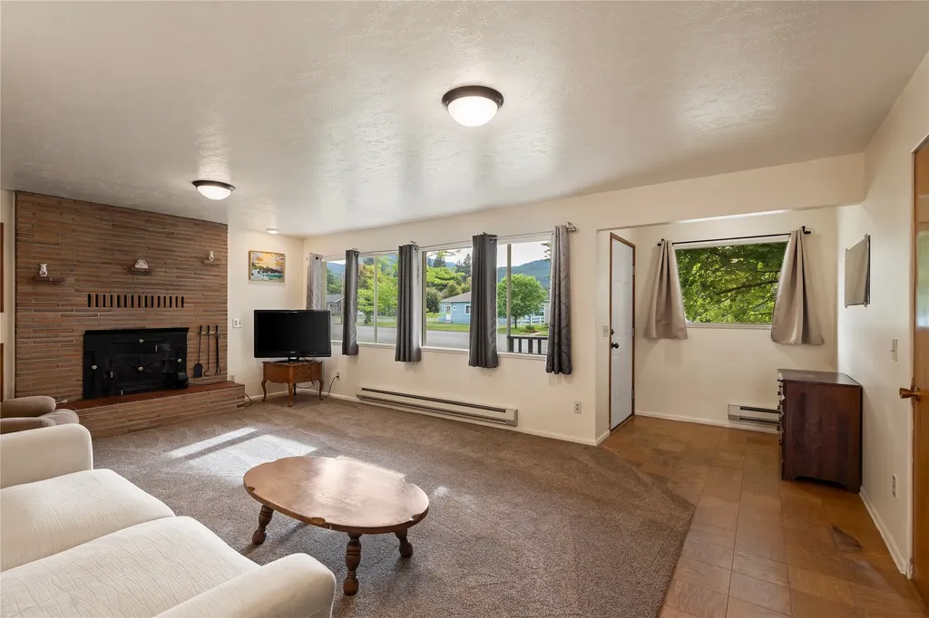 613 Main Avenue Libby MT 59923