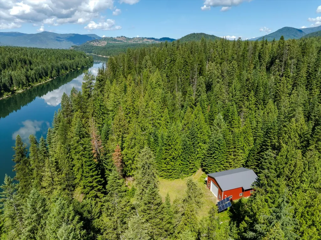 212 Mt Highway 200 Heron MT 59844