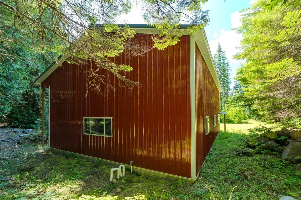 212 Mt Highway 200 Heron MT 59844
