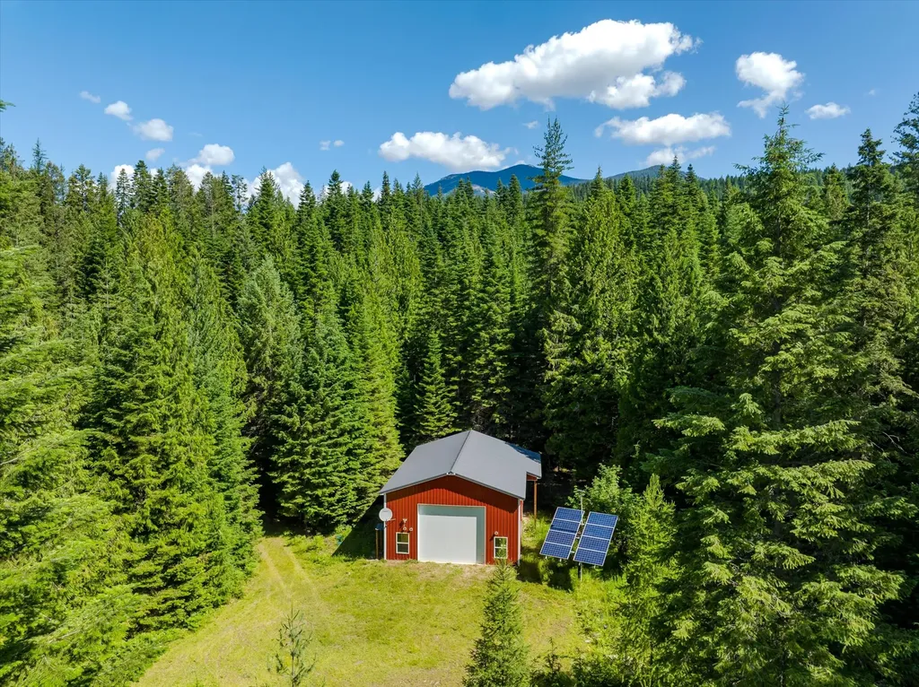 212 Mt Highway 200 Heron MT 59844