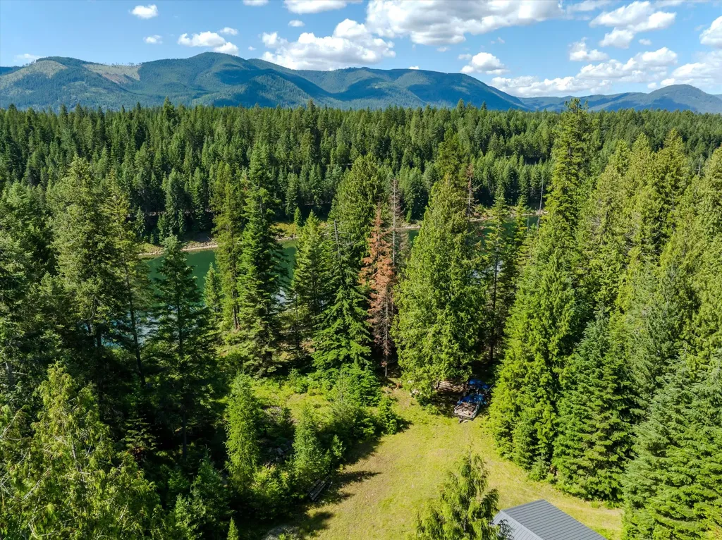 212 Mt Highway 200 Heron MT 59844