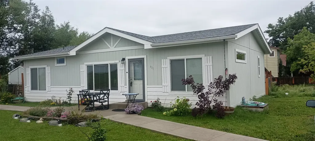 401 Griffith Lane St Ignatius MT 59865