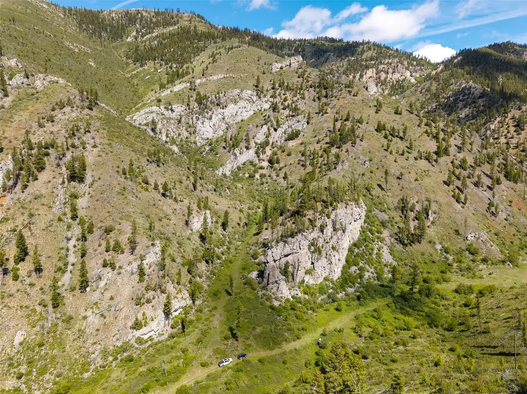15520 Dry Gulch Road Clinton MT 59825