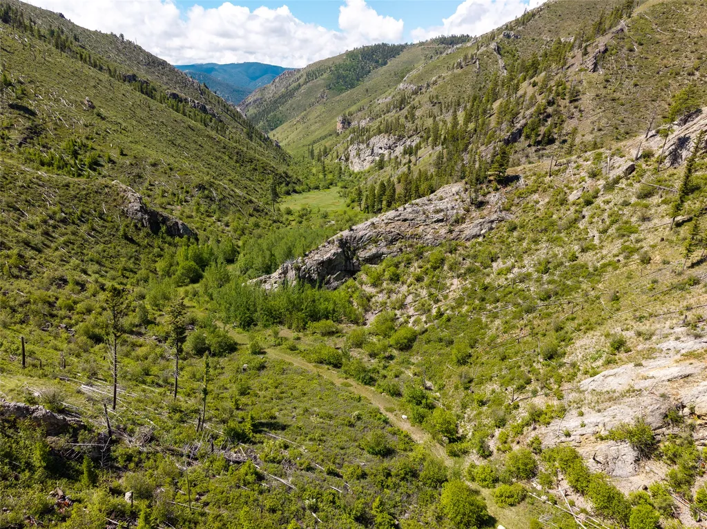 15520 Dry Gulch Road Clinton MT 59825