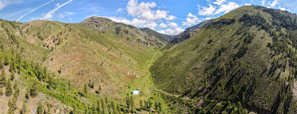 15520 Dry Gulch Road Clinton MT 59825