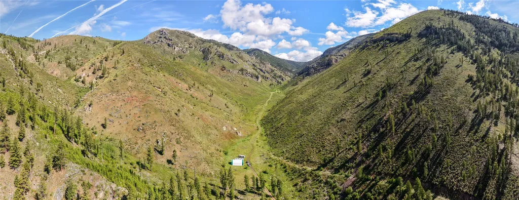 15520 Dry Gulch Road Clinton MT 59825