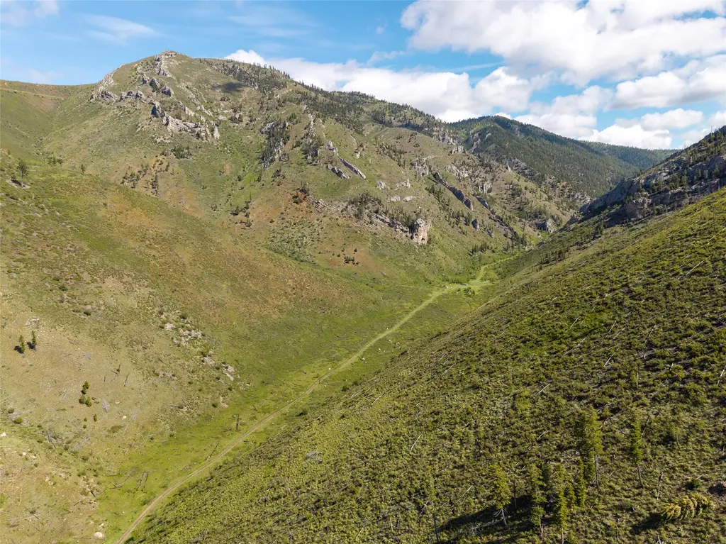 15520 Dry Gulch Road Clinton MT 59825