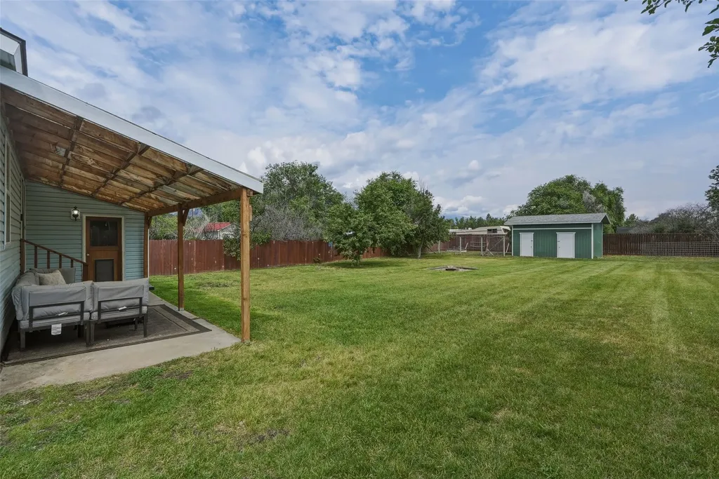 704 Adirondac Avenue Hamilton MT 59840
