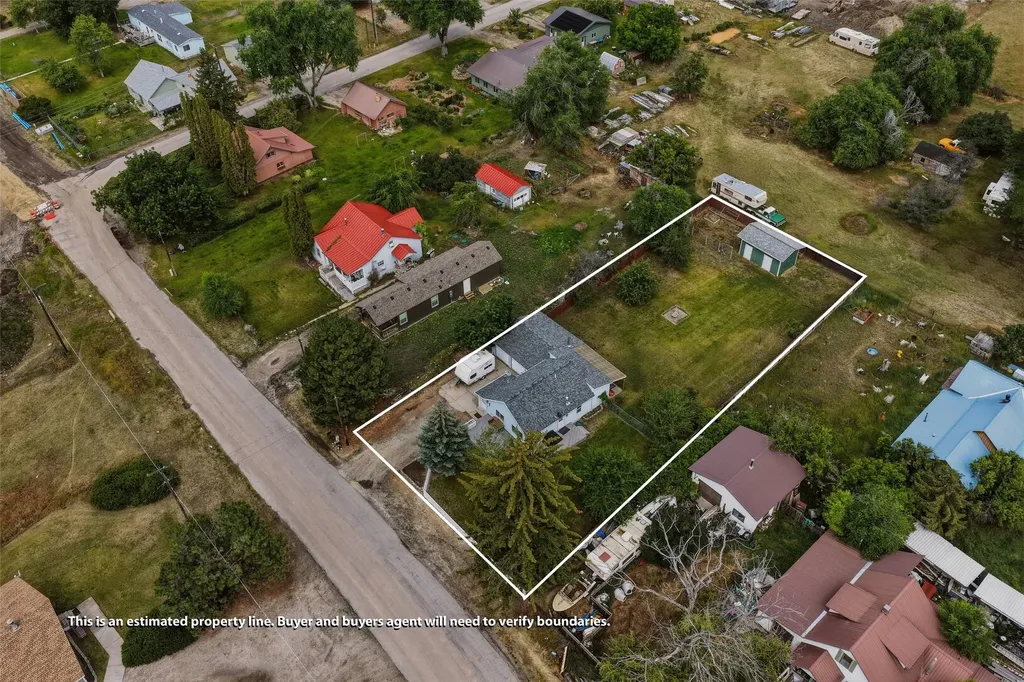 704 Adirondac Avenue Hamilton MT 59840