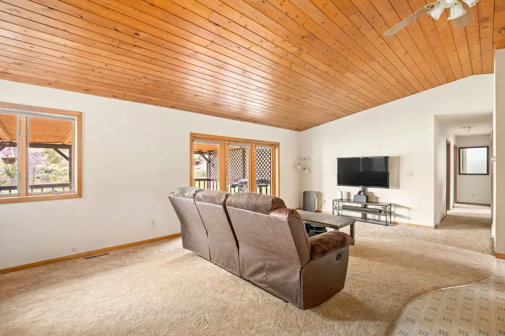 29 Tower Rock Road Cascade MT 59421