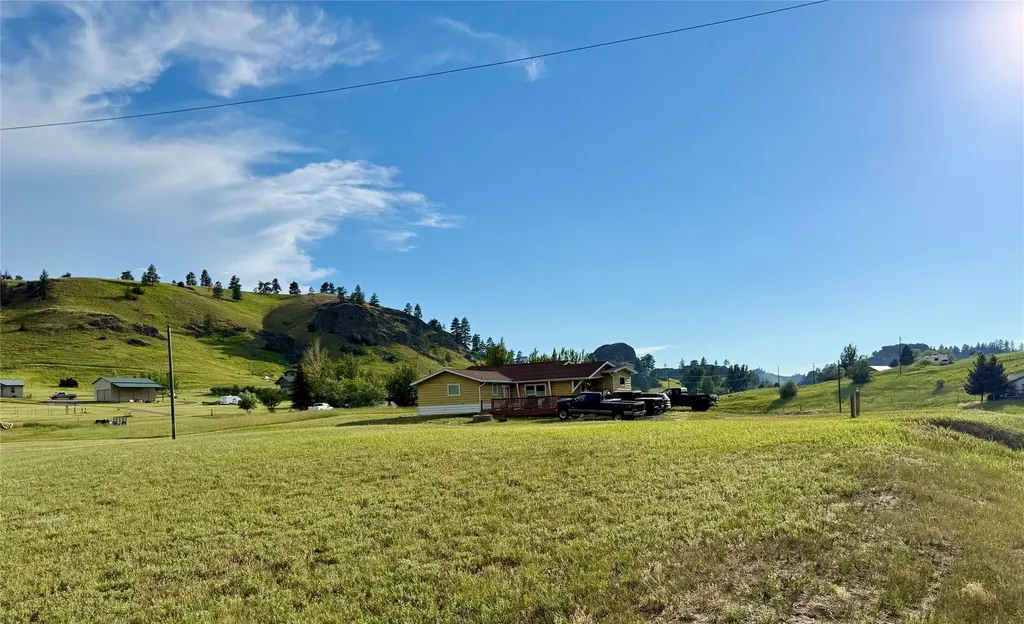 2 Meadowlark Square Cascade MT 59421
