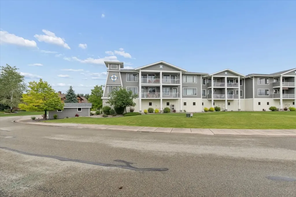 2132 Marina Court Bigfork MT 59911