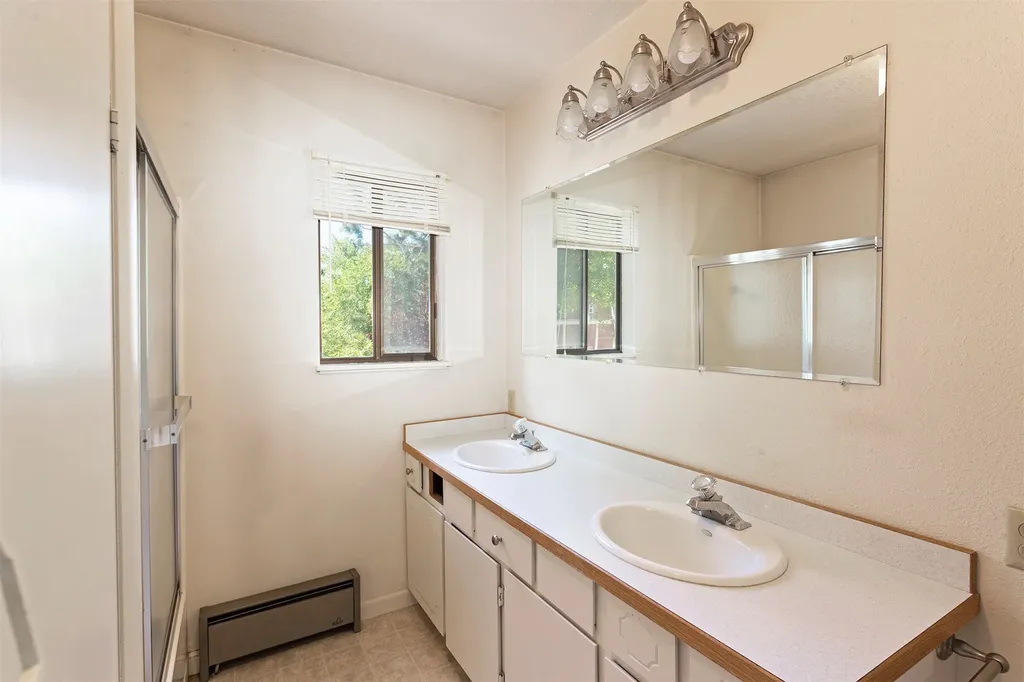 584 Bailey Lane Corvallis MT 59828