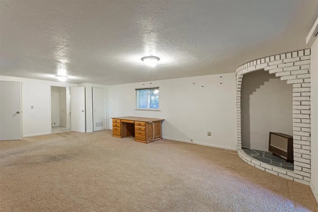 584 Bailey Lane Corvallis MT 59828