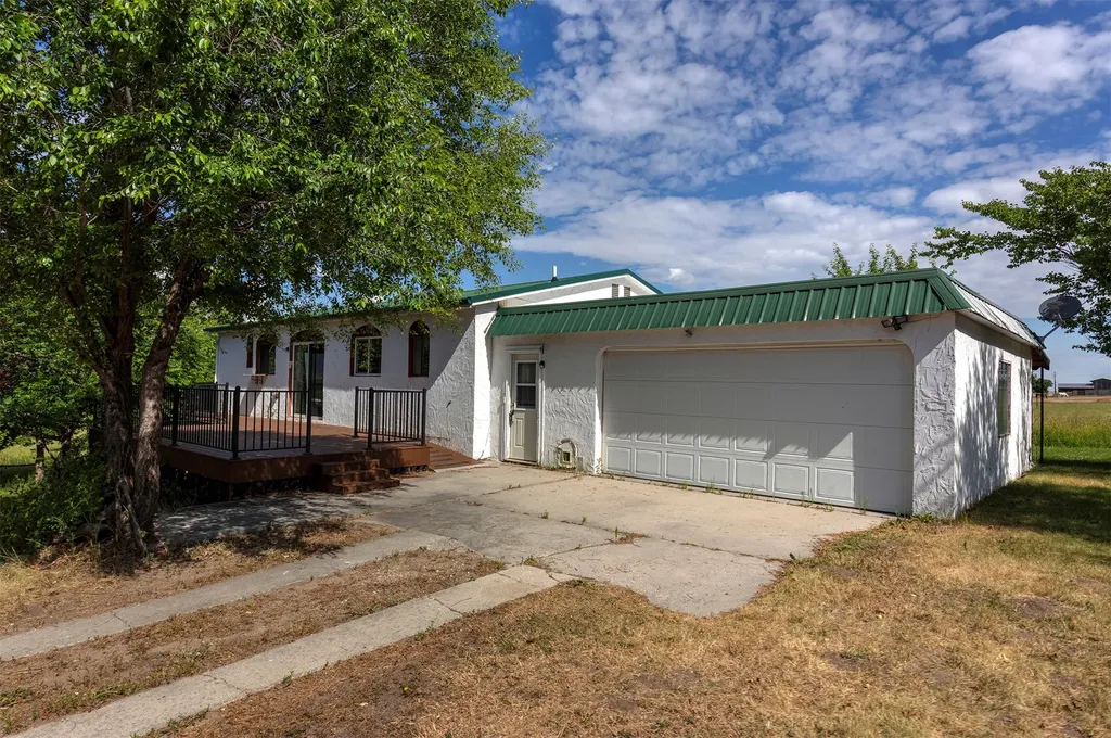 584 Bailey Lane Corvallis MT 59828