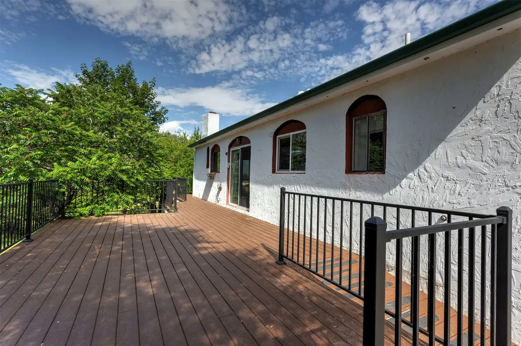 584 Bailey Lane Corvallis MT 59828
