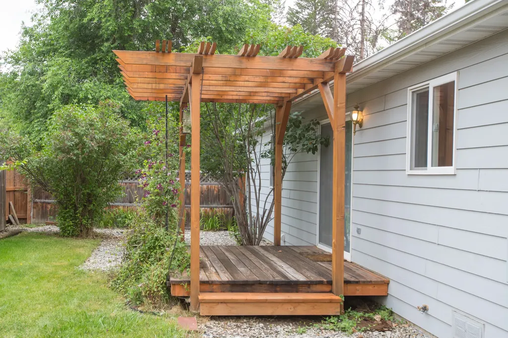 118 Essex Avenue Hamilton MT 59840