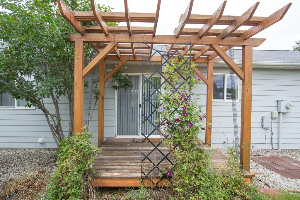 118 Essex Avenue Hamilton MT 59840