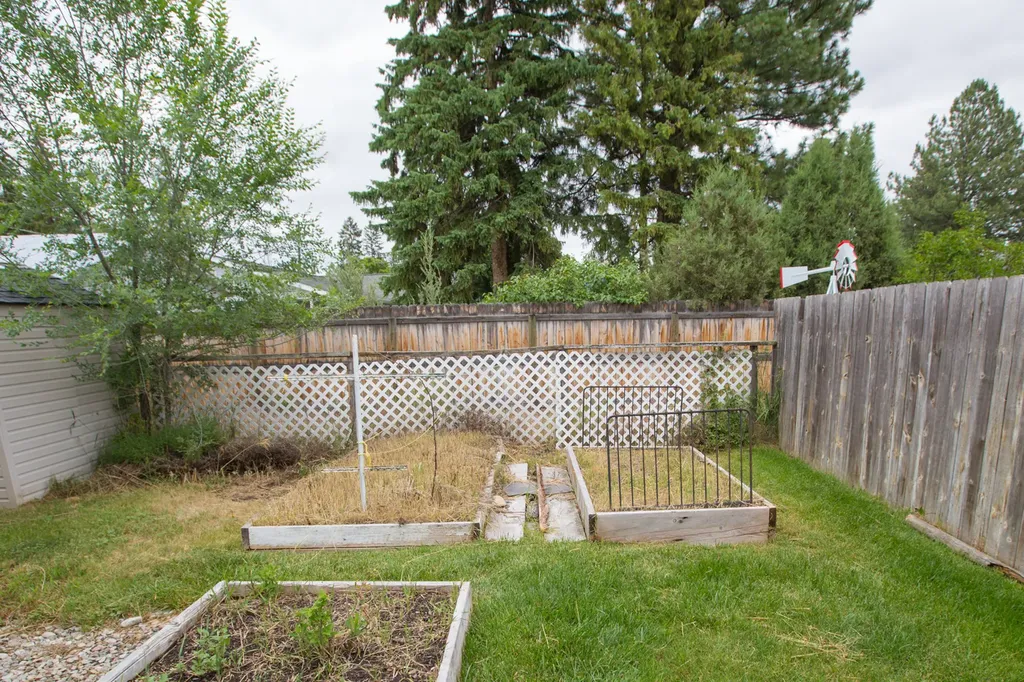 118 Essex Avenue Hamilton MT 59840
