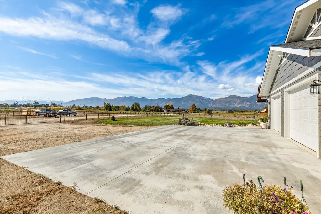 400 Cochell Way Corvallis MT 59828