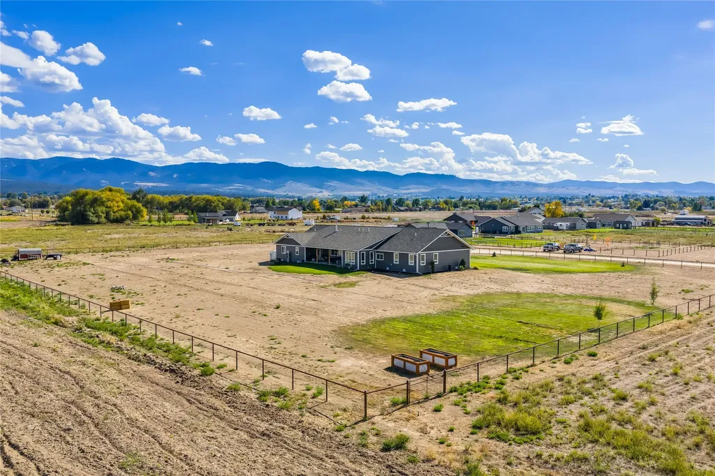 400 Cochell Way Corvallis MT 59828
