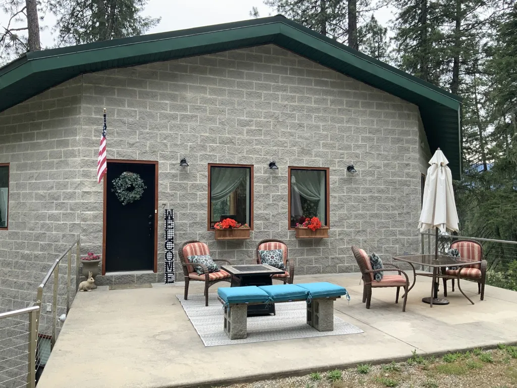 7 Bridge View Lane Heron MT 59844