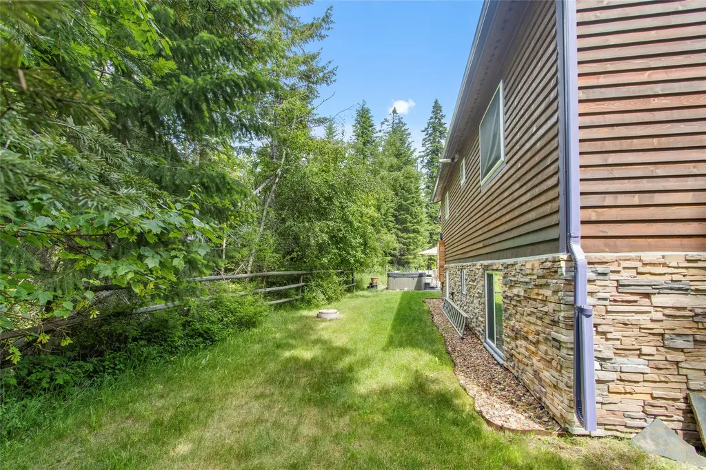 166 Larch Lane Kalispell MT 59901