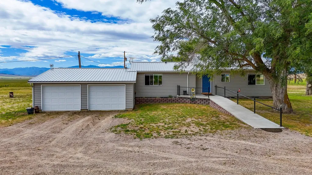415 Cottonwood Creek Road Plains MT 59859