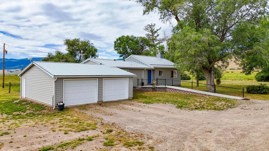 415 Cottonwood Creek Road Plains MT 59859