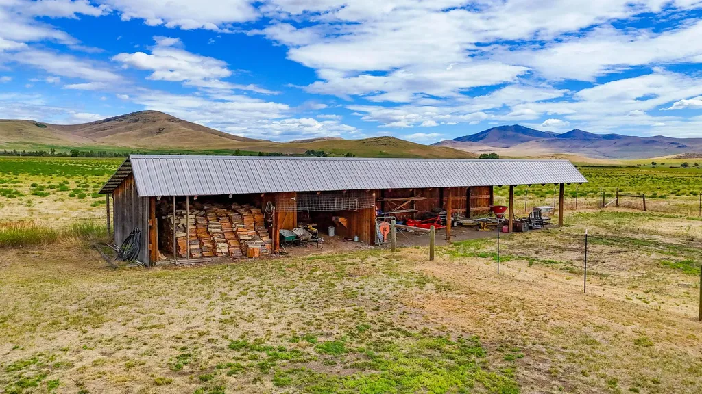 415 Cottonwood Creek Road Plains MT 59859
