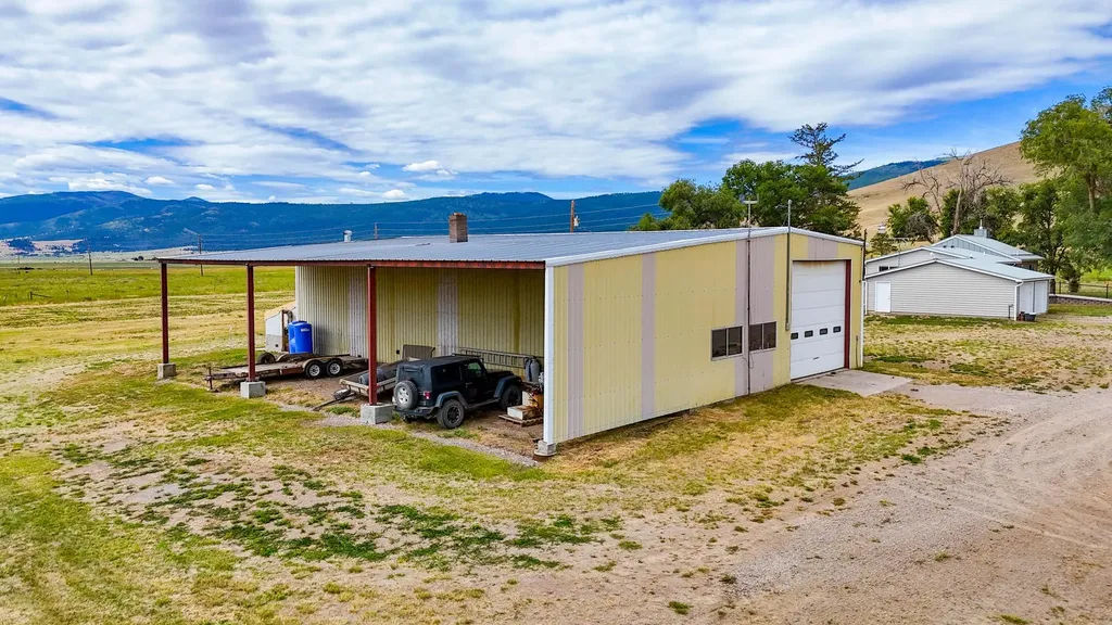 415 Cottonwood Creek Road Plains MT 59859
