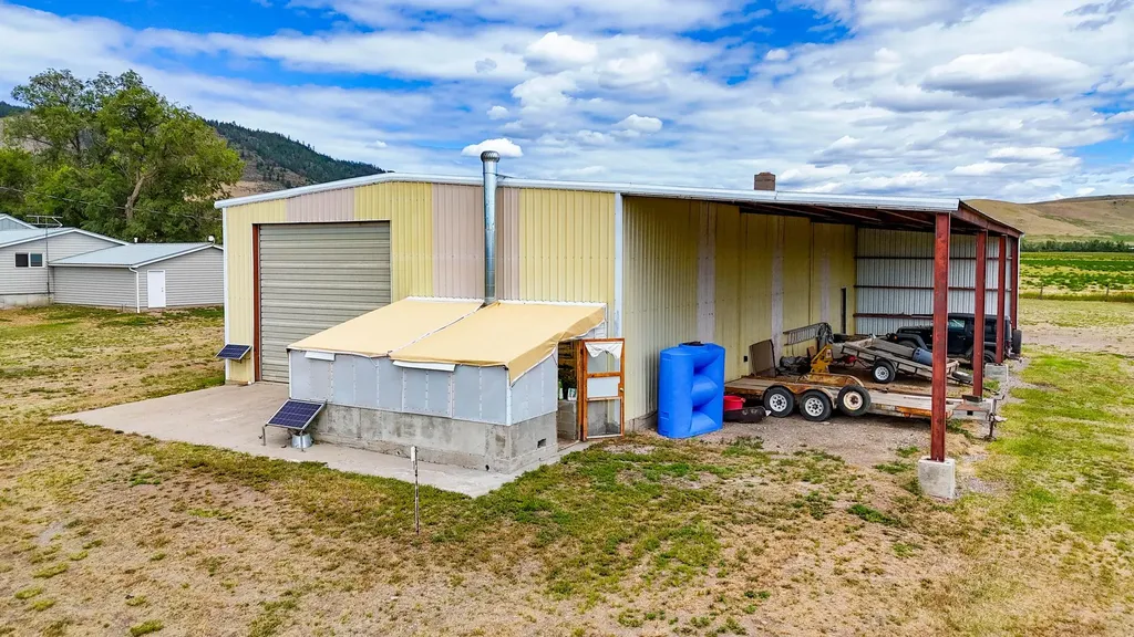 415 Cottonwood Creek Road Plains MT 59859