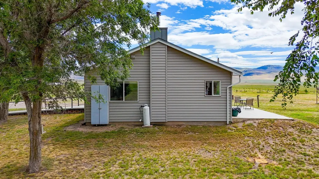 415 Cottonwood Creek Road Plains MT 59859