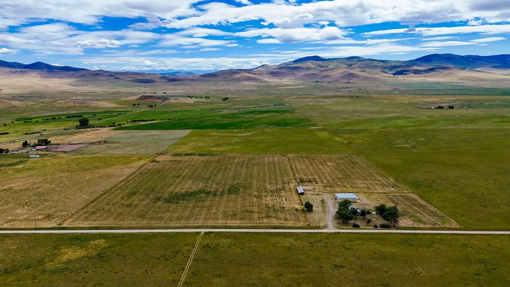 415 Cottonwood Creek Road Plains MT 59859