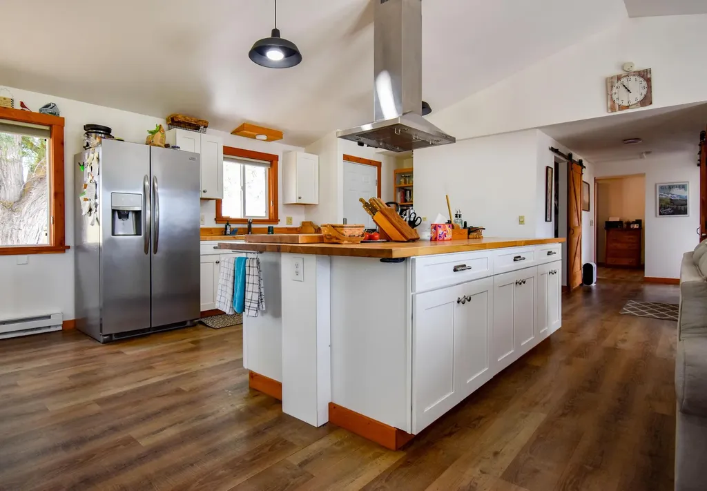 415 Cottonwood Creek Road Plains MT 59859