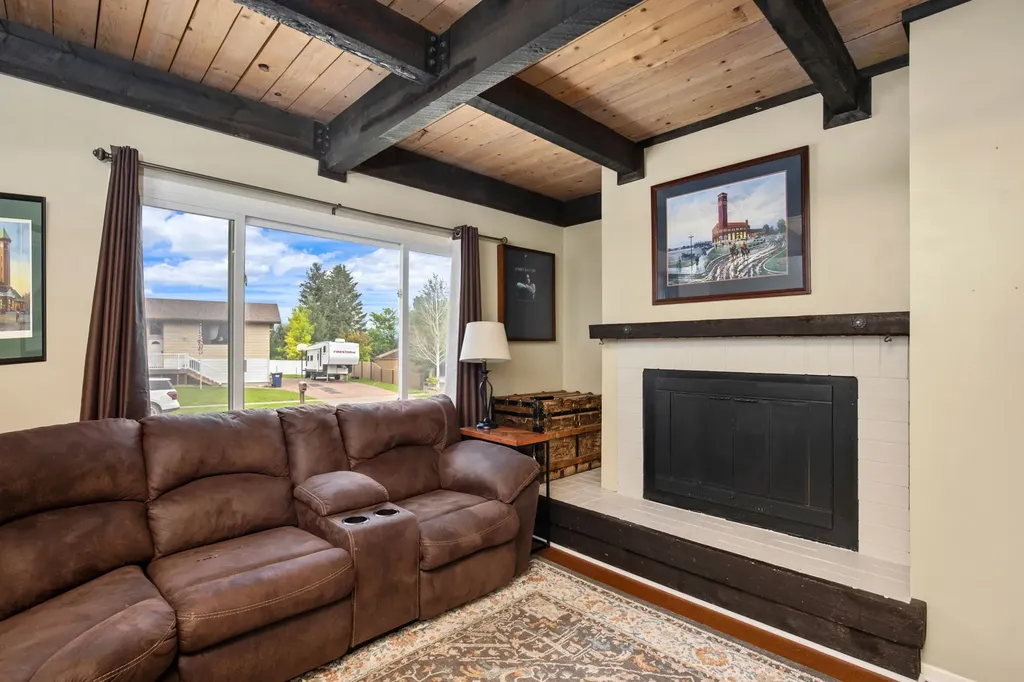 806 Fox Drive Great Falls MT 59404