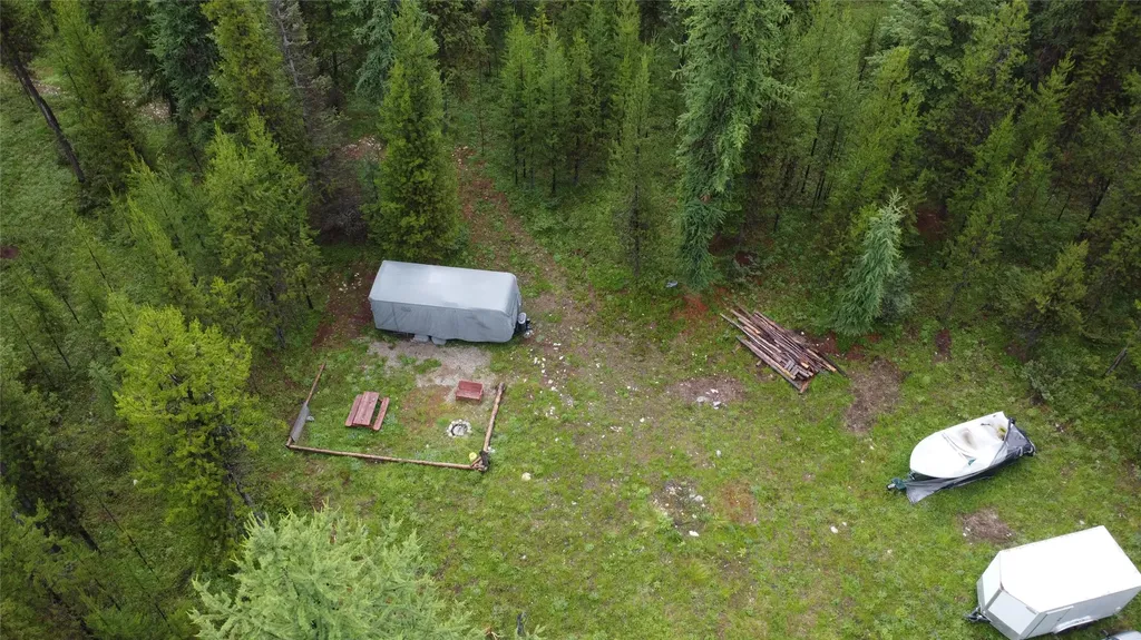 104 Lone Wolf Trail Yaak MT 59935