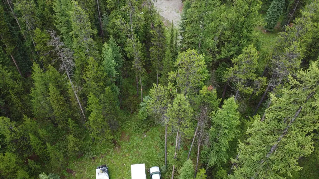 104 Lone Wolf Trail Yaak MT 59935