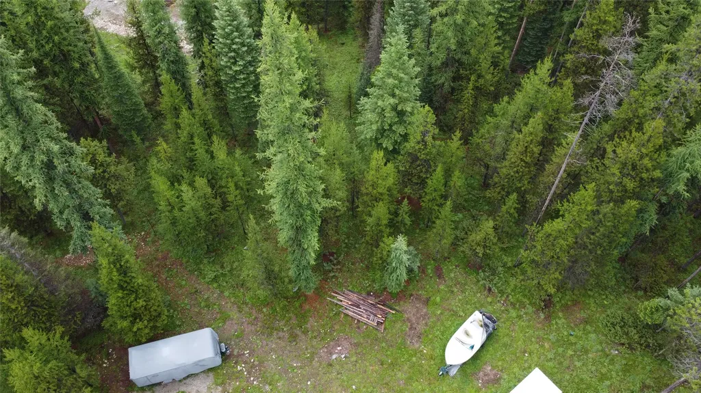 104 Lone Wolf Trail Yaak MT 59935
