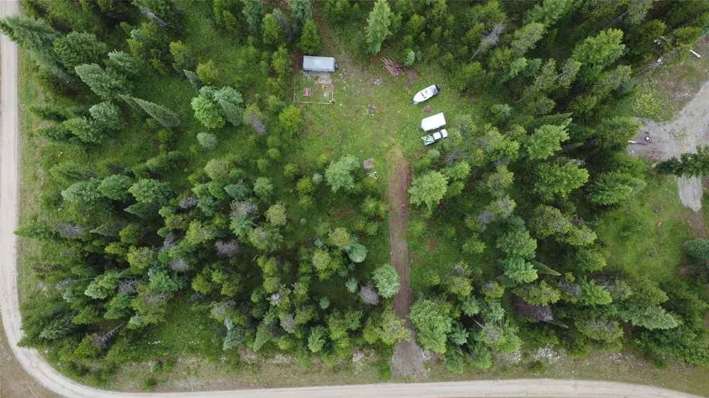104 Lone Wolf Trail Yaak MT 59935