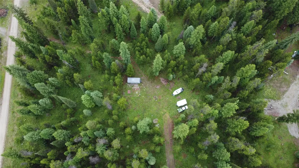 104 Lone Wolf Trail Yaak MT 59935
