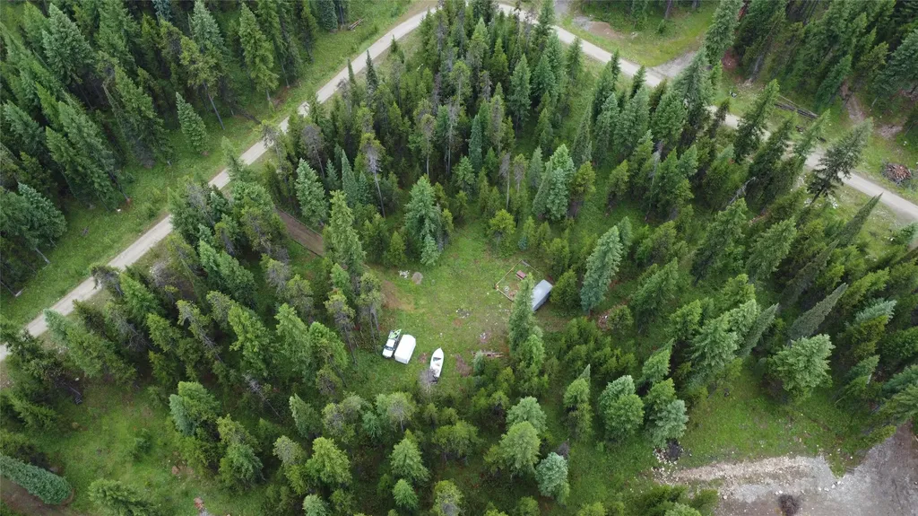 104 Lone Wolf Trail Yaak MT 59935